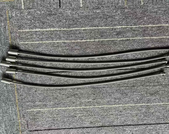 SS corrugated piping for laboratory setups