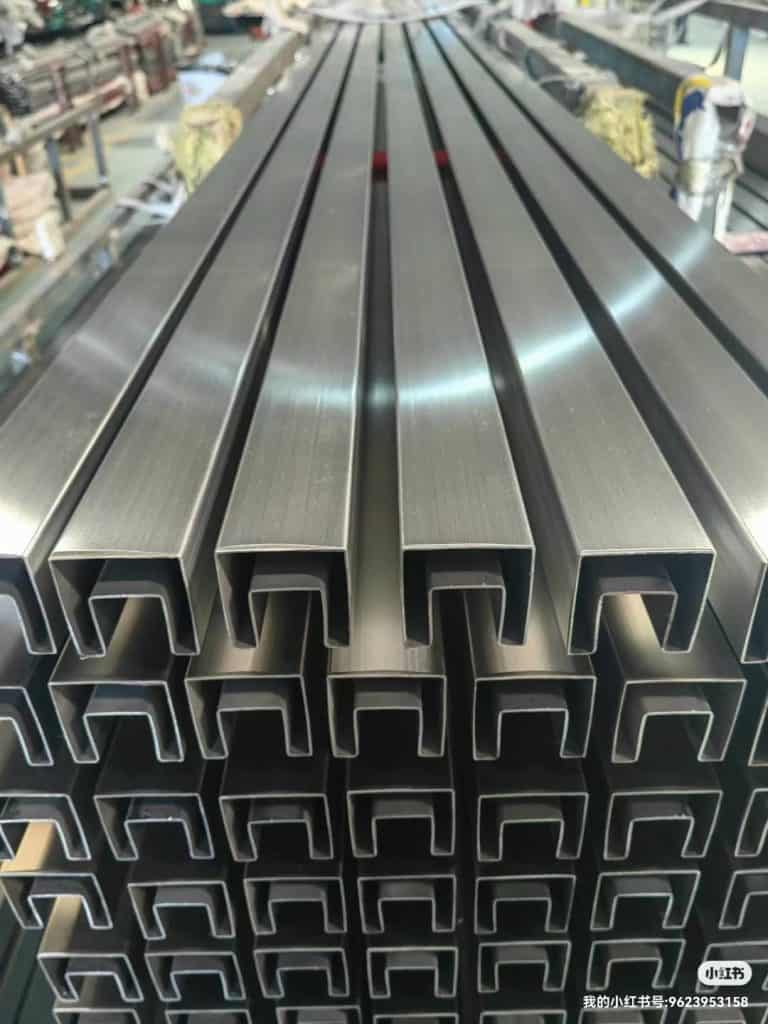 hairline finish SS pipe