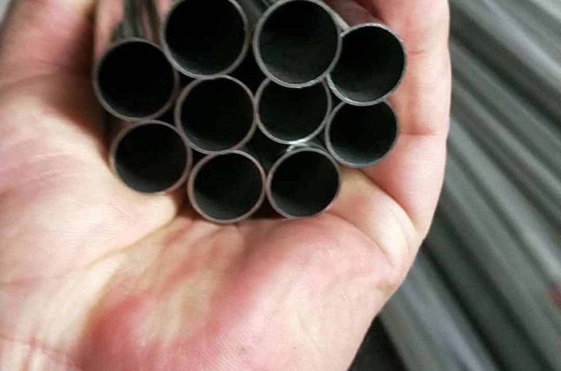 SS pipe for precision fluid transfer