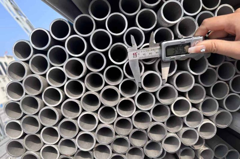 pipe roundness tester on stainless tubes