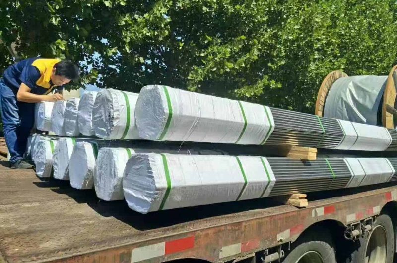 stainless steel pipe tube container loading process
