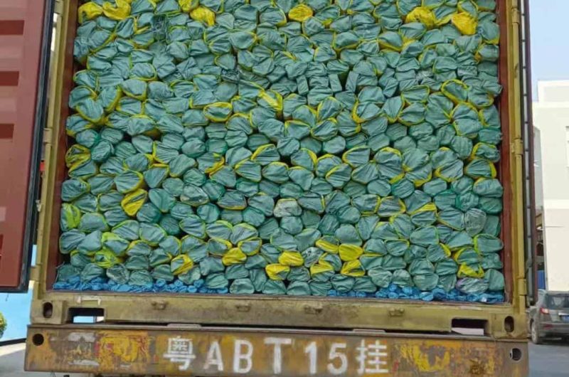 warehouse loading of SS tubes