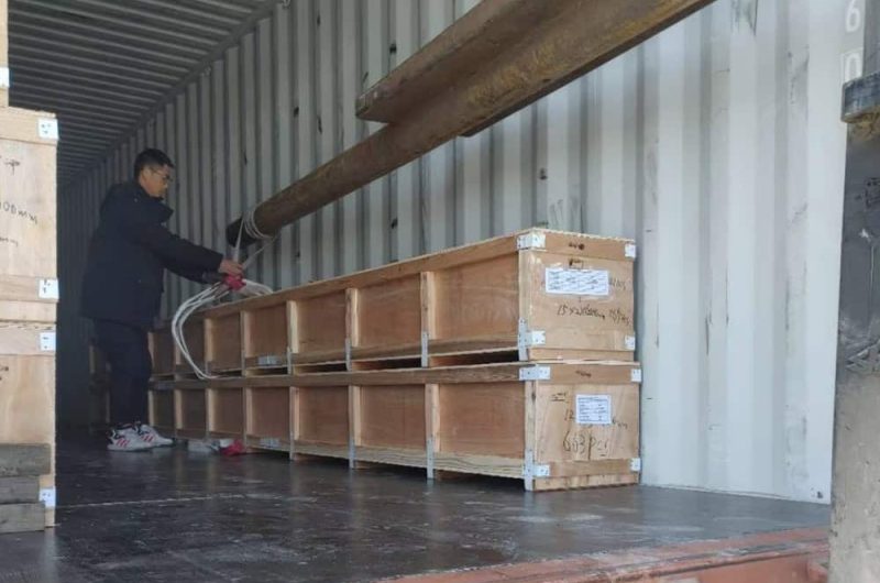 warehouse operation of pipe loading