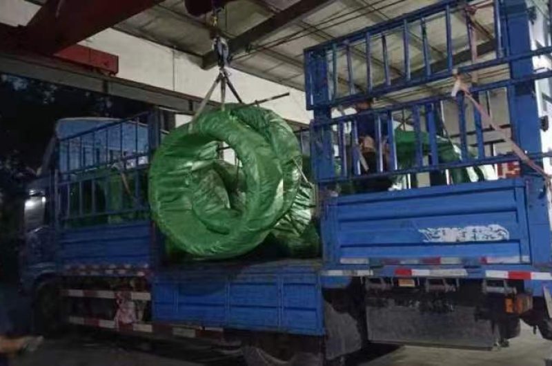 stainless pipe bundle shipping preparation
