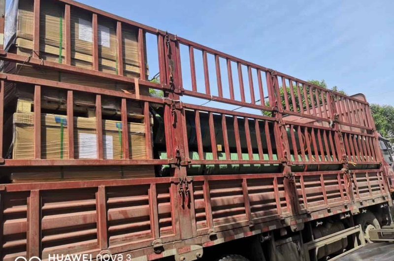 secured loading of stainless pipe tube