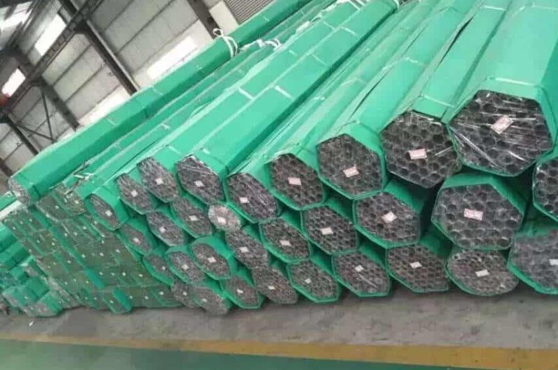 pipe tube bundled with corner protectors