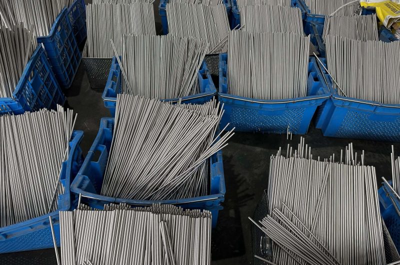 clean surface stainless tube for cosmetics