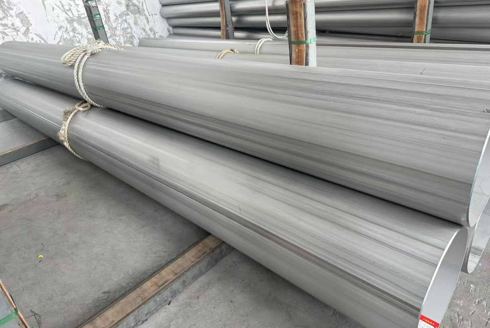 SS thick round pipe