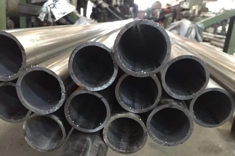seamless-look SS welded pipe